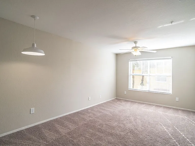 Mission Club Apartments — Photo 12