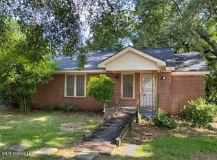 2403 Hewes Ave, Gulfport, MS 39507