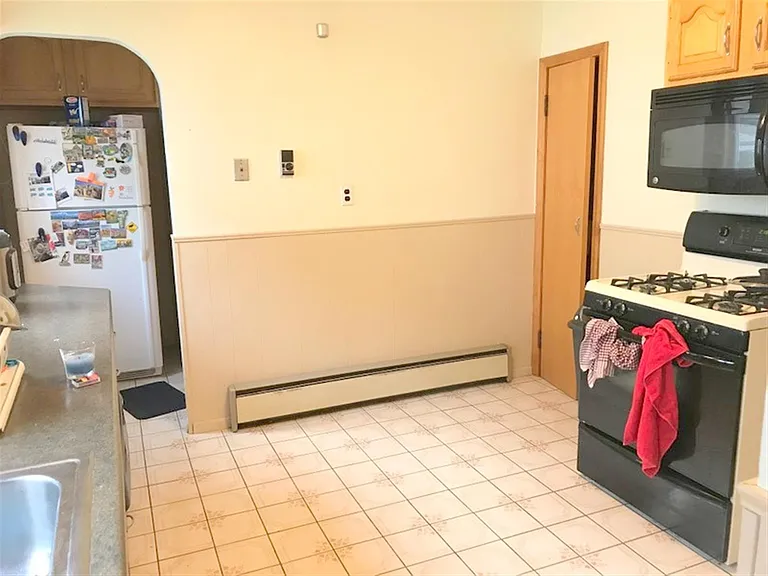 12 Hamilton St #1 — Photo 2