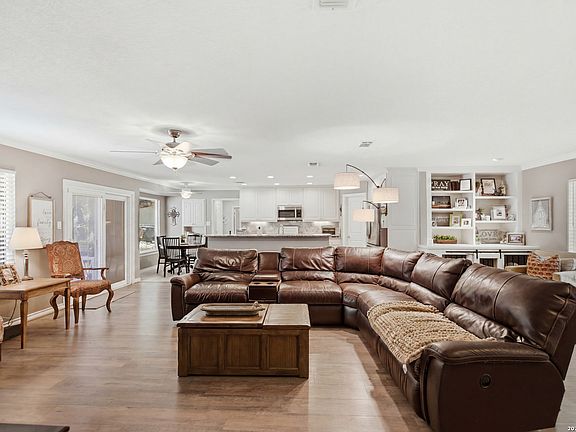 4th image of 1112 FAWN DR