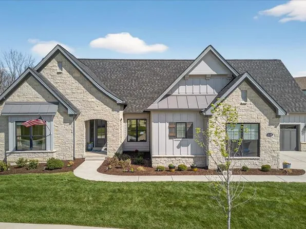 1228 Gooseberry Ln, Chesterfield, MO 63005