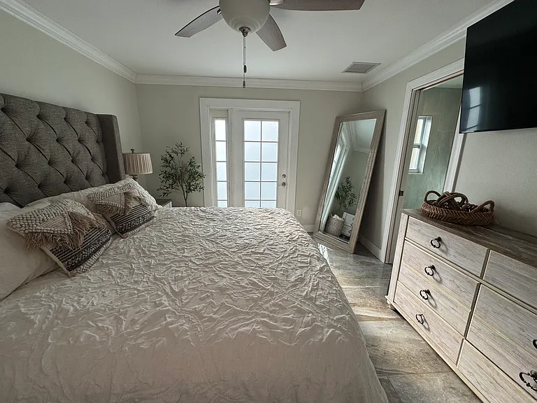 309 Madeira Ave — Photo 10