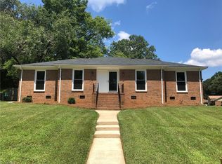 2027 Briarcliff Dr, High Point, NC 27265