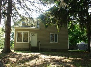 195 Osborne St, Auburn, NY 13021