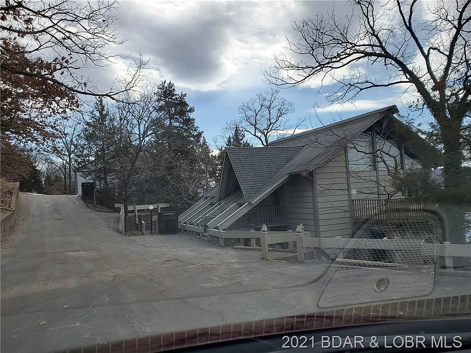 2nd image of 45 Topsail Pl