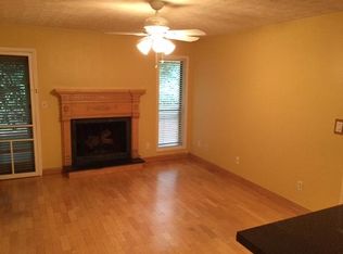 923 Dunbar Dr, Dunwoody, GA 30338