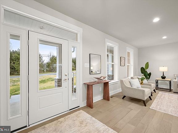 4th image of 5712 Hodges Rd