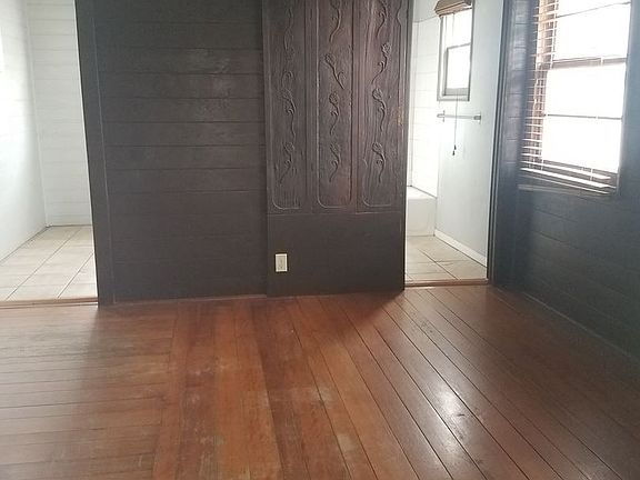 2nd image of 1428 Felton St