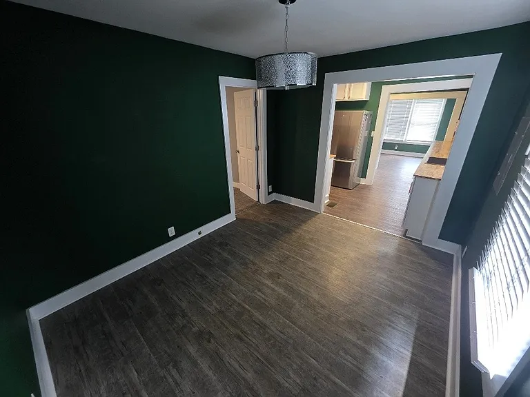 325 Cherry St — Photo 8