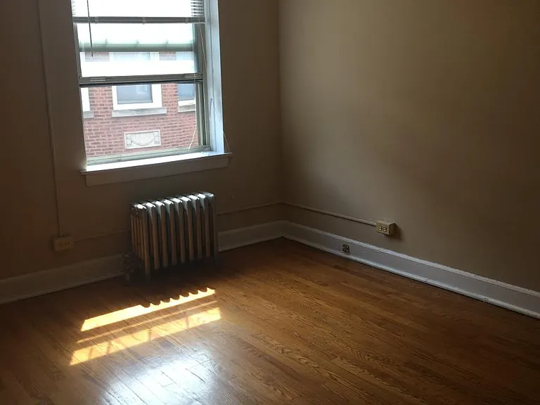 6180 N Wolcott Ave #2 — Photo 3