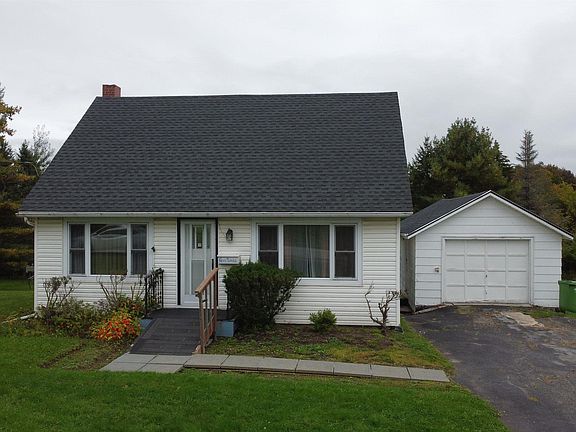 2nd image of 171 Falmouth Dyke Rd