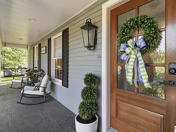5th image of 500 Forest Hills Dr