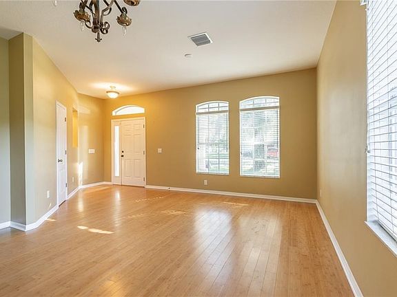 5th image of 1609 N Gordon St