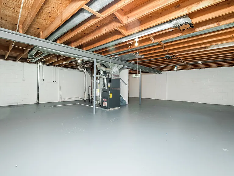 2163 Balford Sq E — Photo 15
