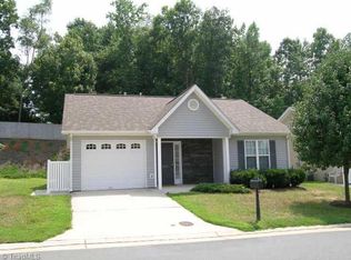 5520 Regent Village Dr, Winston Salem, NC 27103