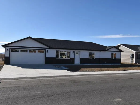 1072 Monroe Street, Powell, WY 82435