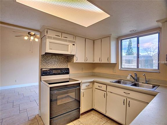 5th image of 1527 Sugarwood Cir