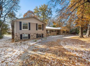800 Wattles Rd, Bloomfield Hills, MI 48304