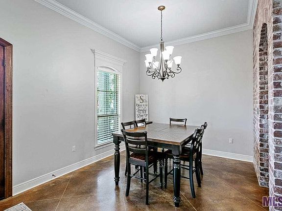 3rd image of 30940 Clear Creek Dr