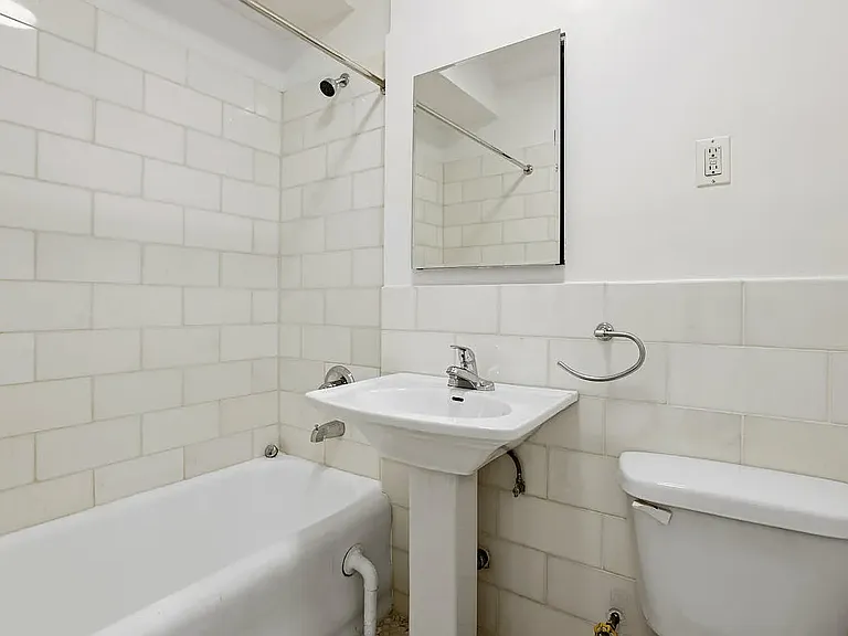 24 5th Ave #815 — Photo 9