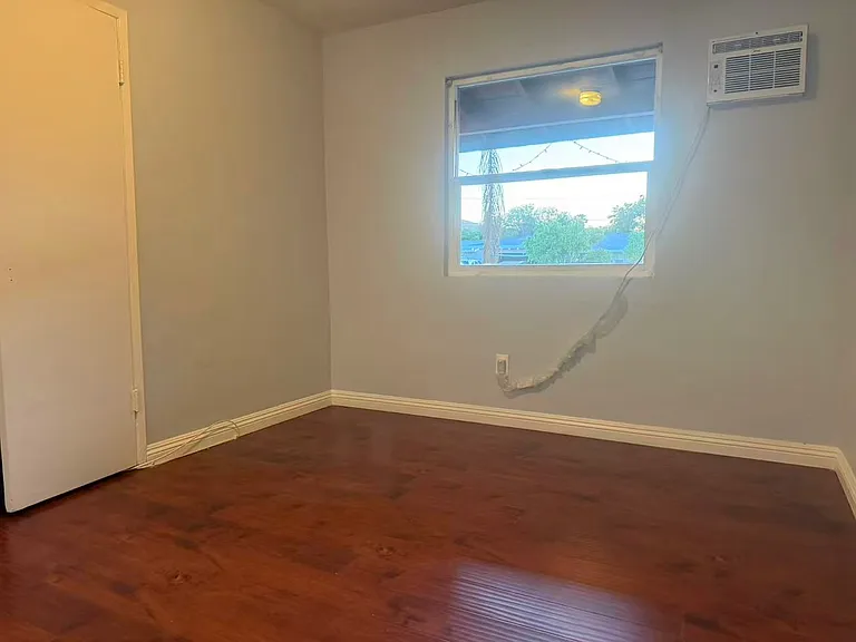 3962 Rosal Rd — Photo 8
