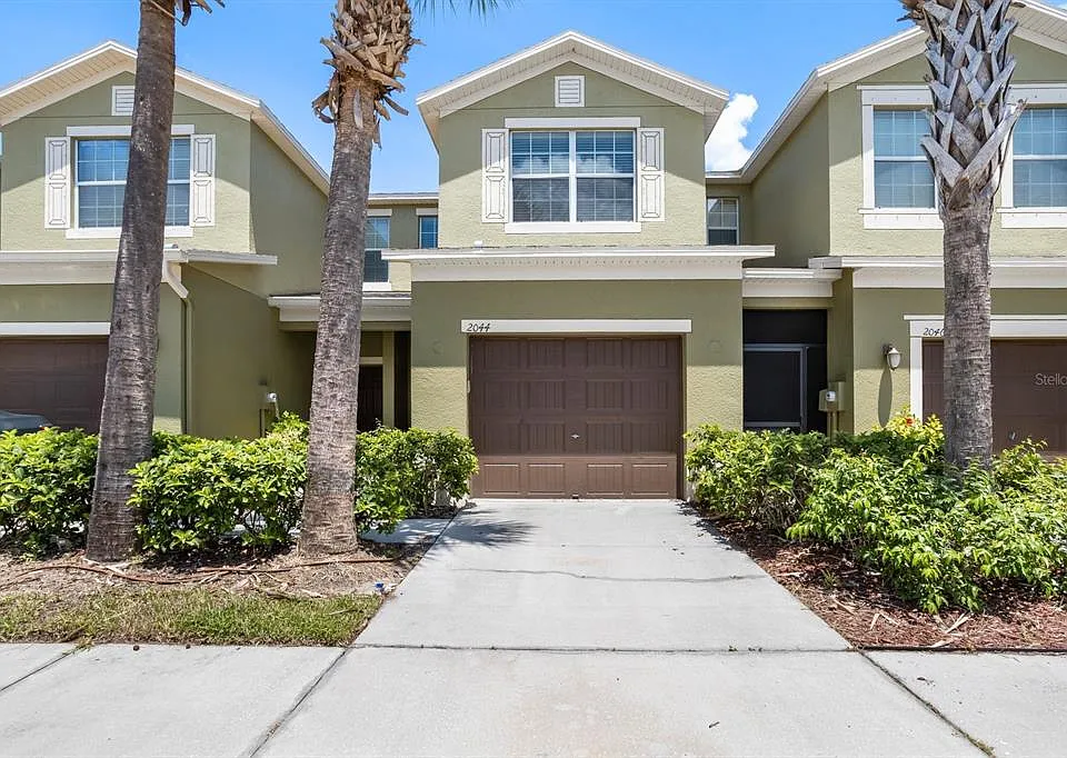2044 Hawks View Dr