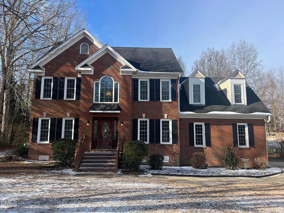 1st image of 901 Birkdale Dr