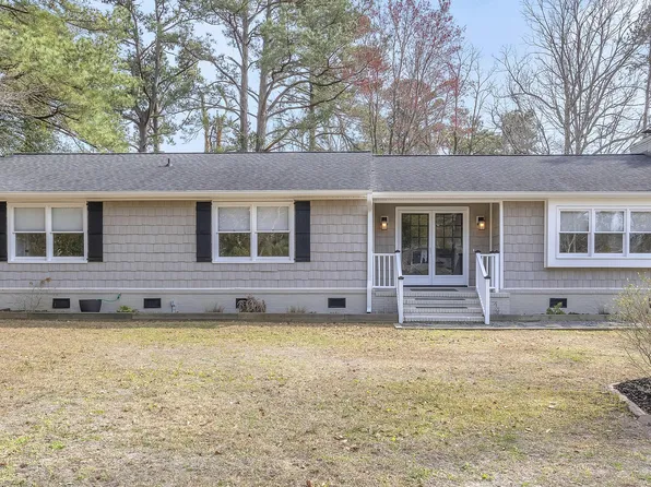 422 Aquarius Drive, Wilmington, NC 28411