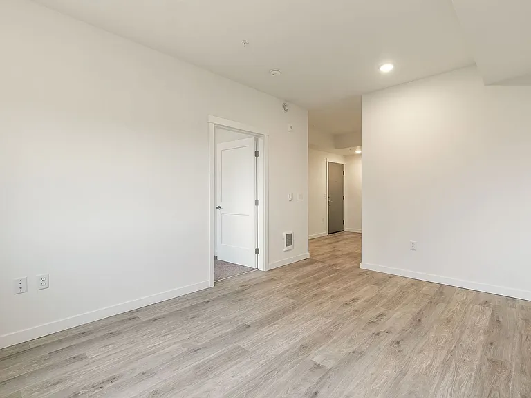City Gate Apartments: Your New Dream Apartment — Photo 30