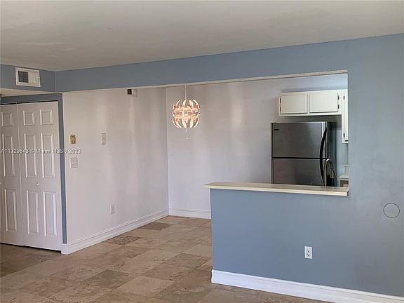 2nd image of 251 Palm Cir W APT 304