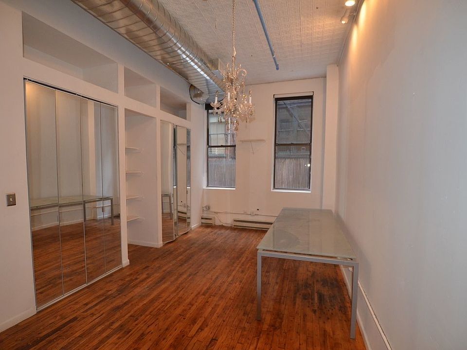 2nd image of 518 Broadway Ste 3