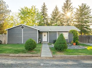 401 S Fir Ave, Warden, WA 98857