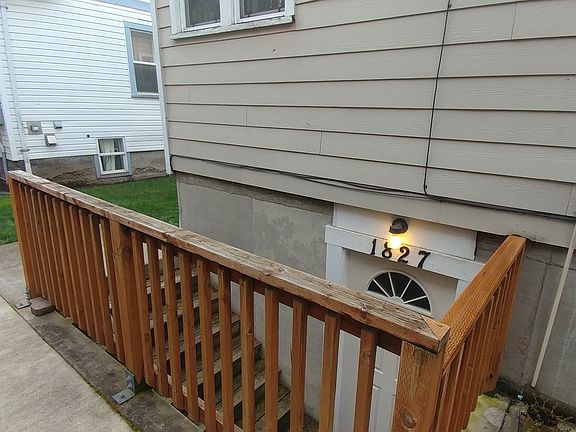 2nd image of 1825 & 1827 Mill St #1827