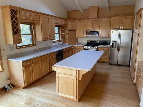12813 Mueller Dr, Groveland, CA