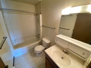 1509 State St APT 2, La Crosse, WI 54601