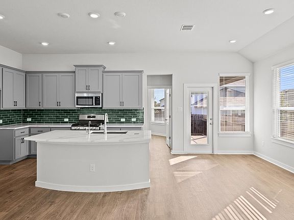 4th image of 235 Camino Verde