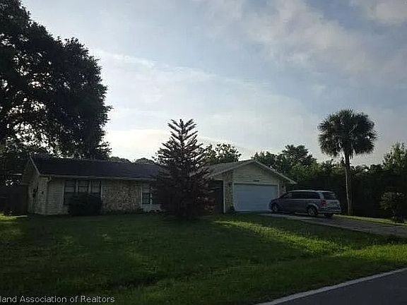 3rd image of 2829 Willow Oak Dr