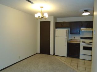 1530 McCain Ln APT 3, Manhattan, KS 66502