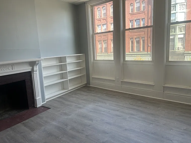 419 Main St #D — Photo 2