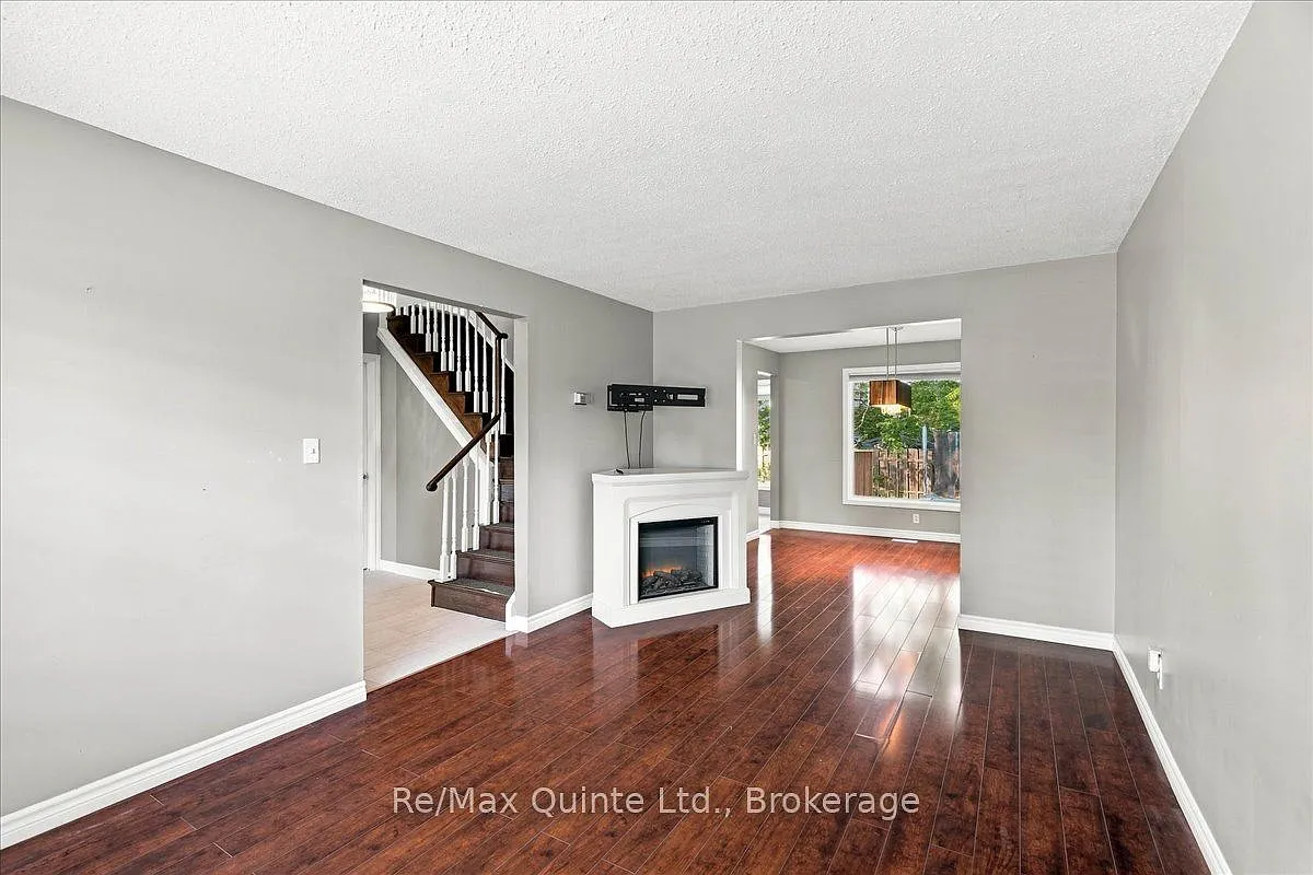 4 bed, $2,800 — Photo 4