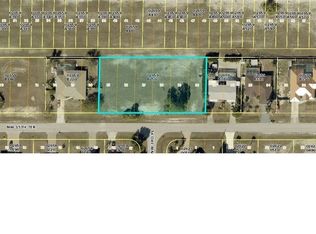 323 NW 15th Ter, Cape Coral, FL 33993
