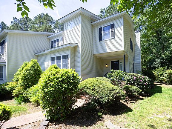 2nd image of 436 Wintercrest E