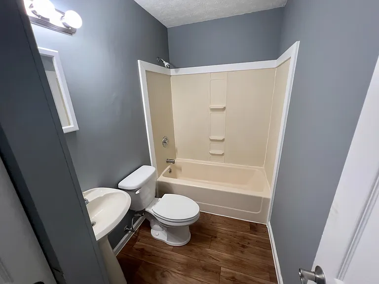 200 White Pine Dr — Photo 7