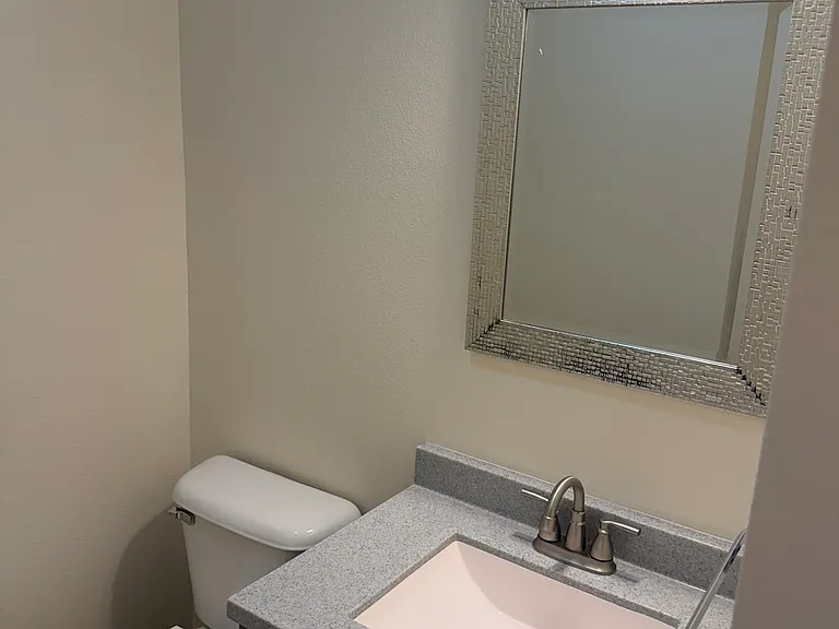 613 S Dewey St #1 — Photo 16