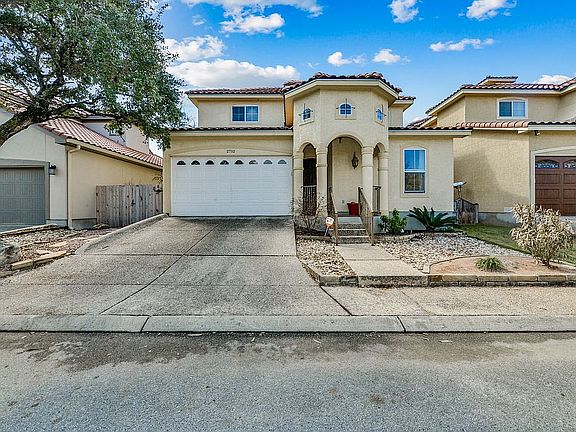 4th image of 2752 Del Pilar Dr