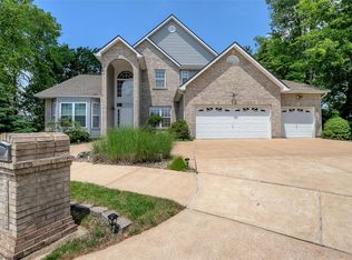 2332 Principia Dr, Maryland Heights, MO