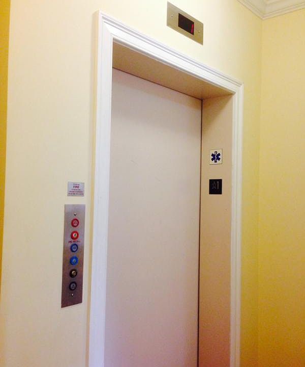 2nd image of 11 Sheafe St APT 004