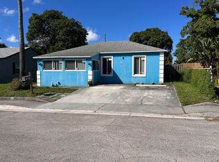 840 W 2nd St, Riviera Beach, FL 33404