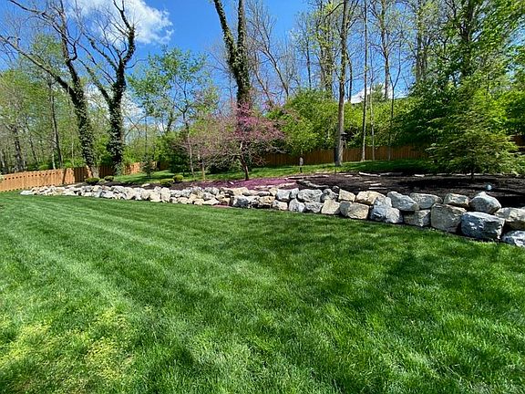 2nd image of 7460 Forest Brook Blvd
