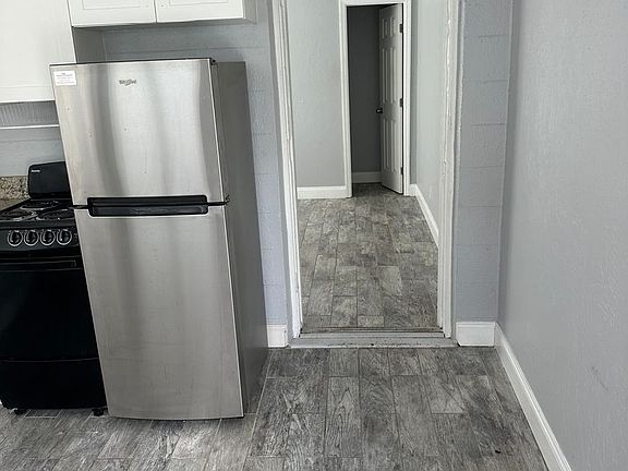 3rd image of 649 7th Ave N #10